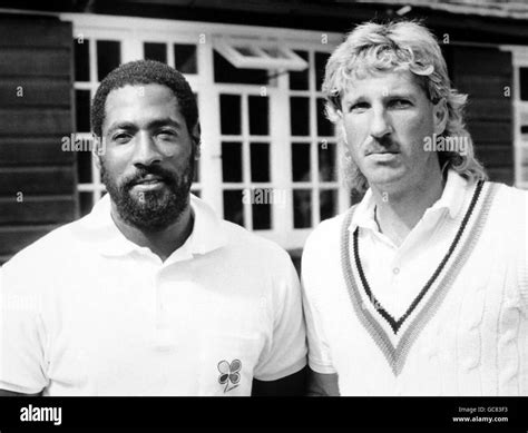 Viv Richards And Ian Botham Black And White Stock Photos And Images Alamy