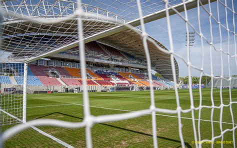 Fc Nantes Clermont Foot Fc Nantes H Avant Le Coup D Envoi H