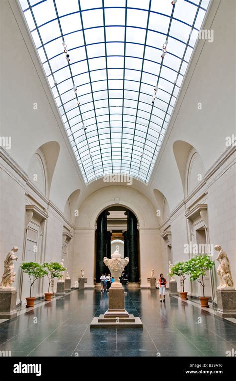 WASHINGTON DC, USA - The National Gallery of Art is an art museum ...