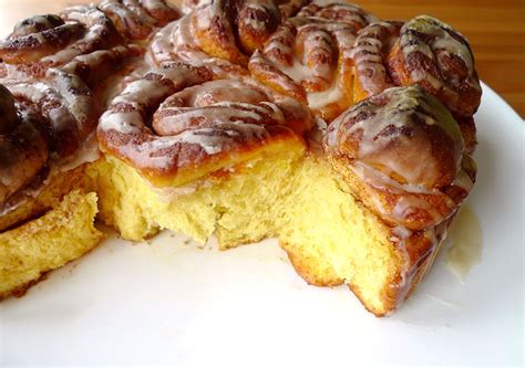 Pumpkin cinnamon rolls brioche roulée au potiron et à la cannelle