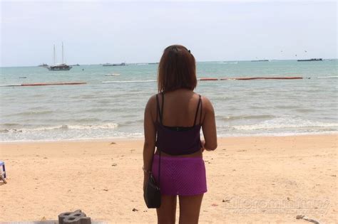 Bikini Model Asian Sara Ai Enhanced Chevron Times Topaz Enhance X Porn Pic