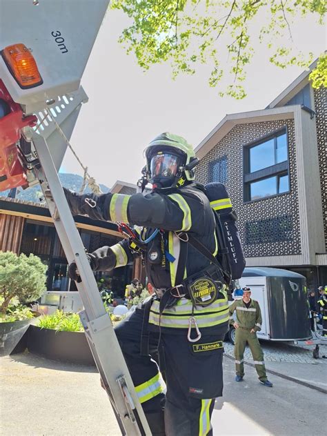 Atemschutz Bung Der Montafoner Feuerwehren Bei Den Amrai Suites