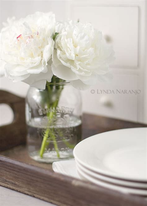 simple things: White Peonies