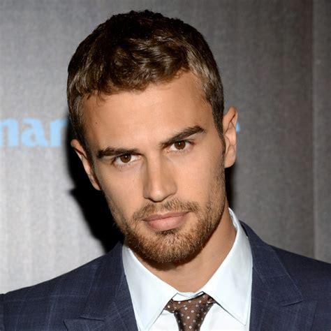 British Actor Theo James Is Confirmed As The New Bond - Mum's Lounge