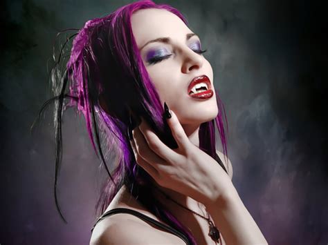 Sexy Female Vampire Wallpaper