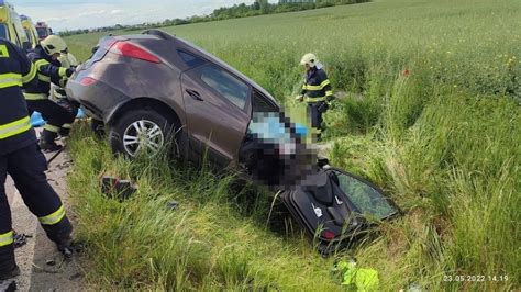 Obrovsk Trag Dia Na V Chode Slovenska Zr Ka Suv S Kami Nom Si