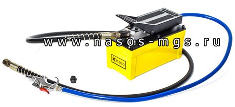 Насос гидравлический с пневмоприводом МПГ 700-0.7-Р-1 (700 бар, 0.15-0. ...