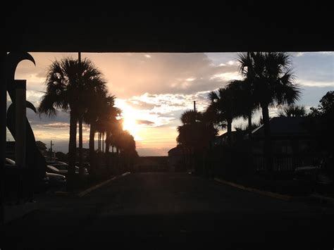 Sunset at Tybee Island, GA by swaggerofacripple98 on DeviantArt