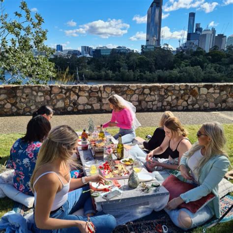 Dried Flower Crown Workshop Brisbane Events ClassBento