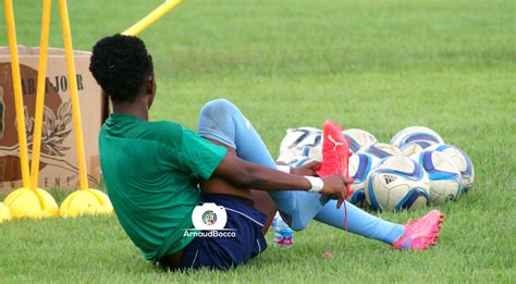 Coupe Ufoa B U Les Perviers Dames De Nouveau En Stage Foot Tg