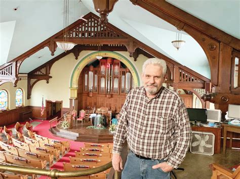 Central United Methodist Church Fights Obsolescence By Working With