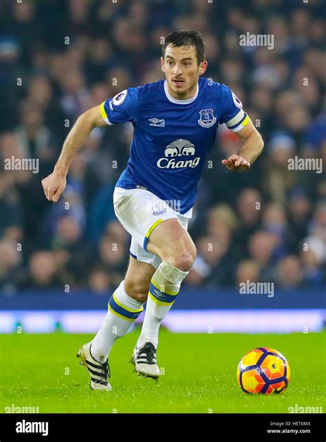 Leighton Baines Everton Stock Photo Alamy