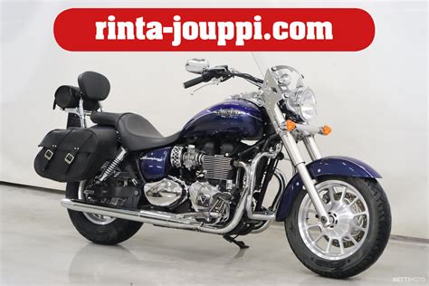 Triumph America 900 Todella siisti Suomi pyörä Sivulaukut