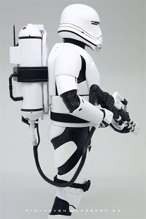 Toyhaven Review Hot Toys Star Wars The Force Awakens Th First