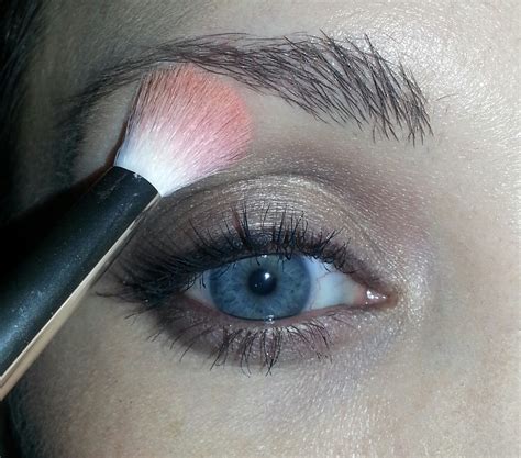 Makeup Matters Makeup For Mature Eyes Using Naked 2 Palette