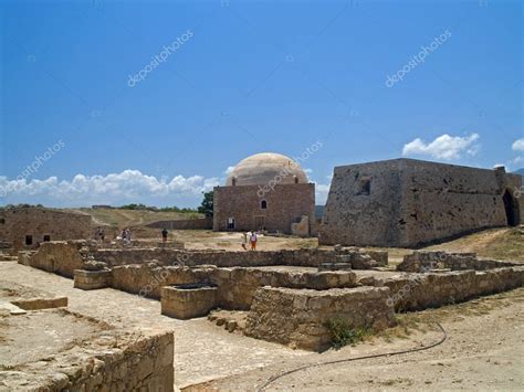 Rethymnon - fortress — Stock Photo © totusiz #2454954