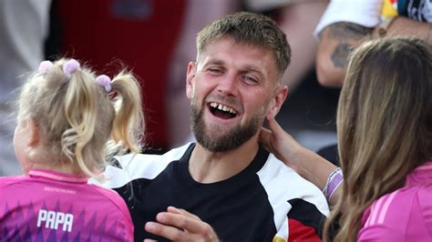 Niclas F Llkrug Laut Dfb Arzt Das Steckt Hinter Seiner Zahnl Cke