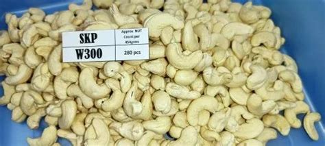 Raw White Skp W Cashew Nuts At Rs Kg In Jaipur Id