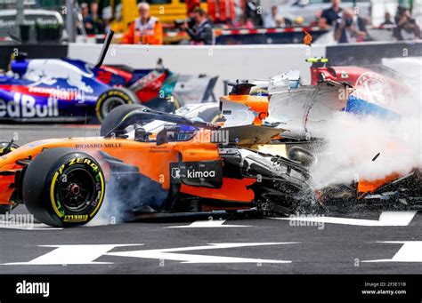 Fernando Alonso And Charles Leclerc Fotos Und Bildmaterial In Hoher