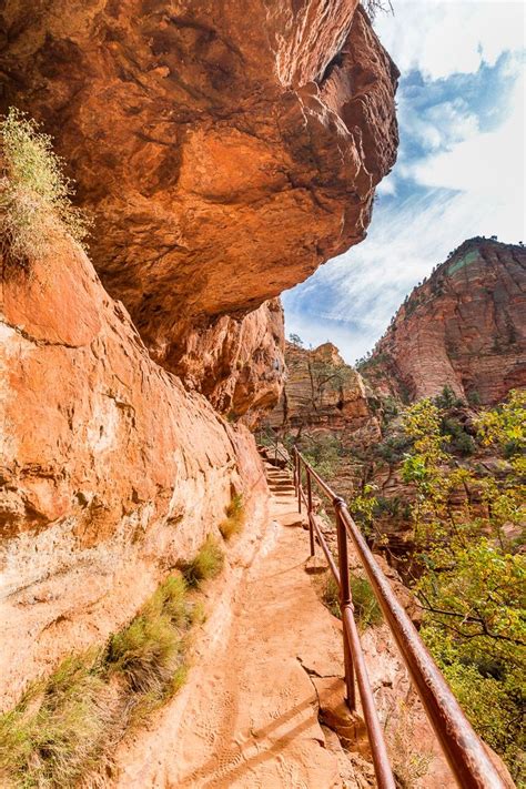 Canyon Overlook Trail In Zion National Park Get Inspired Everyday