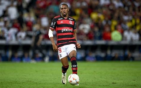 Real Madrid Envia Olheiros Para Lorran Em Três Jogos Do Flamengo