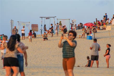 P R Do Sol Na Duna De Sabiaguaba Point No Fim De Semana