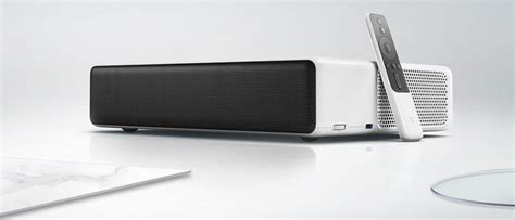 Xiaomi Mi Laser Projector boasts cinema-like quality at 150″ - SlashGear