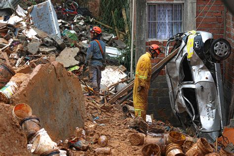 Chuva Deixa Rastro De Guerra Em Franco Da Rocha SP 31 01 2022