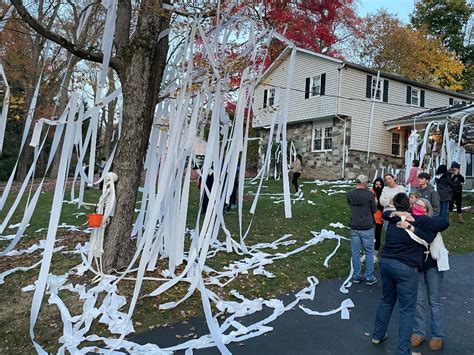 toilet paper house halloween - Carletta Okeefe