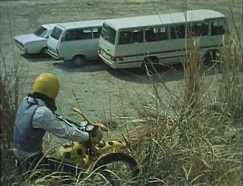 Imcdb Org Toyota Coaster In Kamen Raid Sutorong