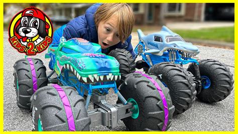 Hot Wheels Monster Trucks 1 6 XL MEGA WREX RC Unboxing Battle Vs