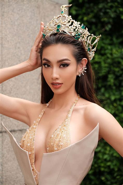 Thùy Tiên Khoe Vòng 1 Sexy Táo Bạo Sau đăng Quang Miss Grand 2021