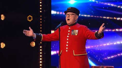 BGT winner Colin Thackery on dealing with fame as a Chelsea Pensioner | ITV News