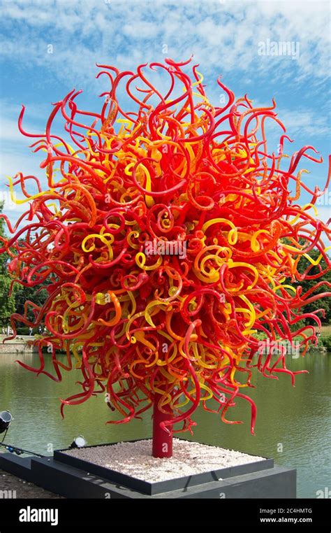 Glass Sculpture Dale Chihuly Kew Hi Res Stock Photography And Images