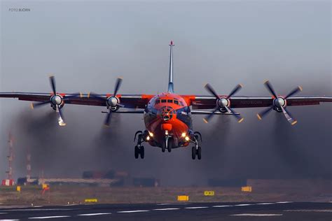 Antonov 12 sponsord by VW - Today at Maastricht Aachen Airport (UR-CJN ...