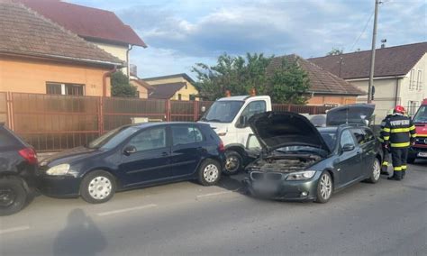 Foto Accident N Cluj Napoca Patru Ma Ini Implicate Femeie Dus La