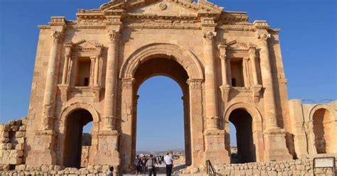 Fra Amman Heldagstur Til Amman By Og Jerash Getyourguide