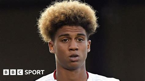 Cody Drameh Leeds United Sign Full Back From Fulham Bbc Sport