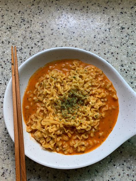 Who Likes To Eat Spicy Hot Carbo Noodles R Koreanfood