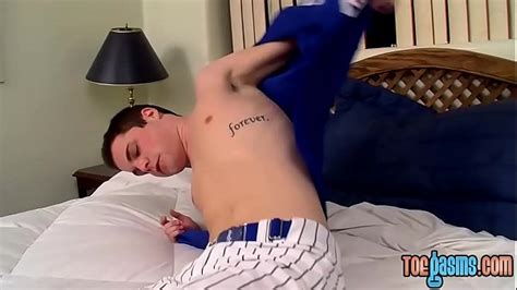 Toegasms Videos XVIDEOS