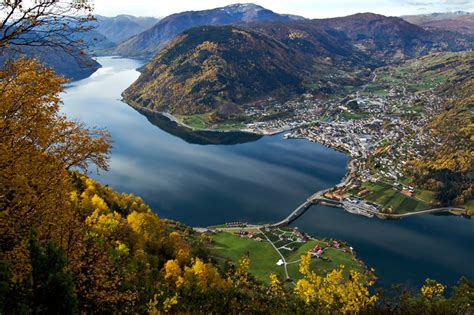 Skulen — Sogndal folkehøgskule