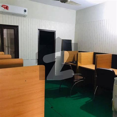 2 Bed Dd Ground Floor Main 200 Fit Road For Commercial Purpose Gulzar E