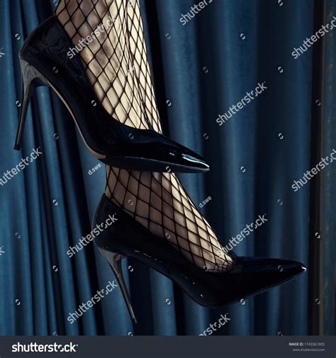 Beautiful Naked Women Wearing Nylons Garters High Heels Royalty Free Images Stock Photos