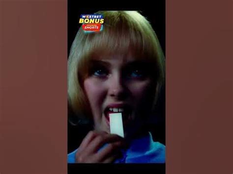 попробовала новую жвачку и... #фильм #кино #сериал #фильмы - YouTube