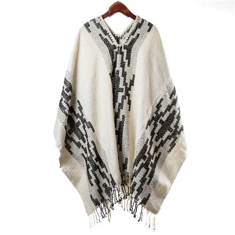 Woolen Antique Poncho El Boyero