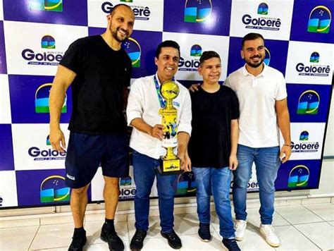 Prefeito Betinho Lima Recebe Atletas Campe Es Paranaenses De Handebol