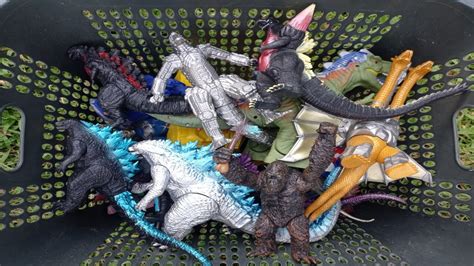 Hunting Found Monster Godzilla Kingkong Dinosaurs T Rex