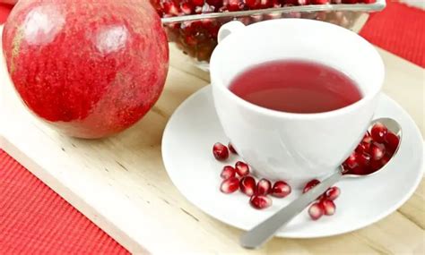 11 Pomegranate Tea Benefits That Make It Really Powerful