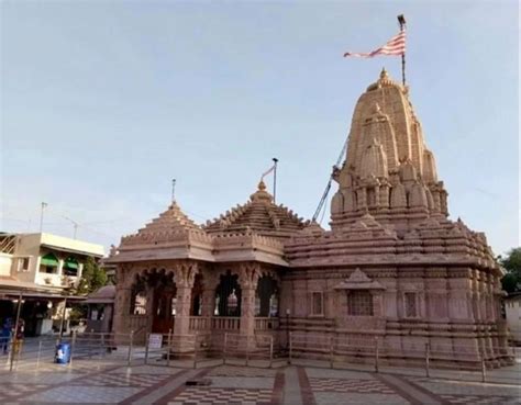 Sand Stone Big Temple Contraction Service At Rs 2500 Cubic Feet In