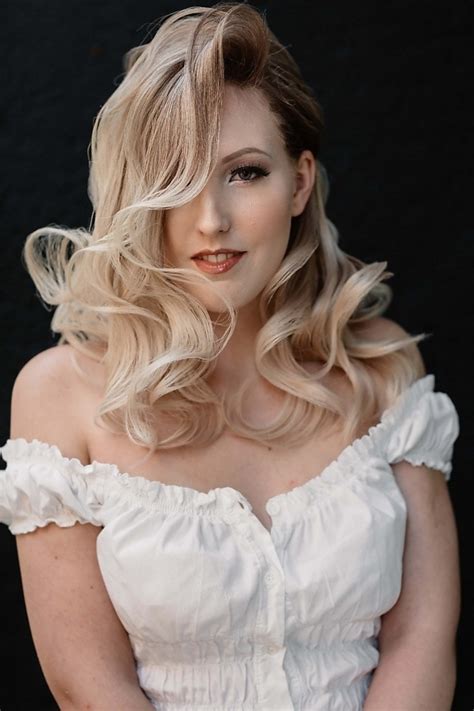 Image Libre Mod Le Photo Studio Photo Curiosit Jolie Fille Blonde Posant Blanc Robe